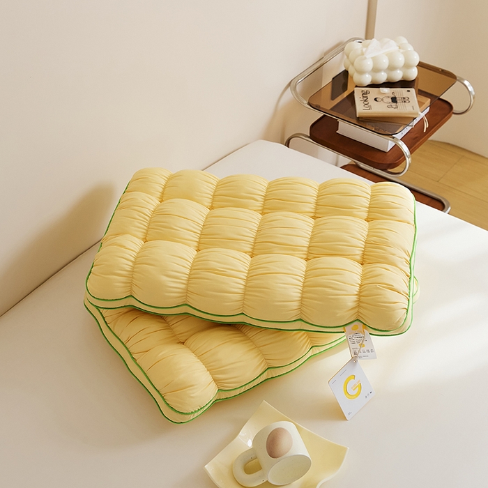 91家纺网 家纺一手货源 找家纺 微枕芯 2025新款法式云朵面包枕枕头枕芯48*74cm±2cm 法式云朵面包枕-黄色