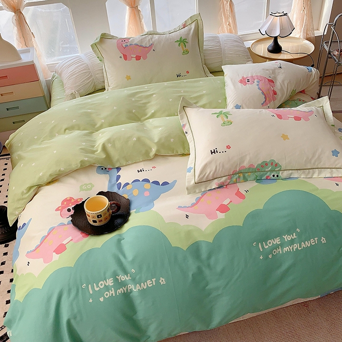 91家纺网 家纺一手货源 找家纺 2025新款亲肤舒适小清新全棉四件套 恐龙乐园