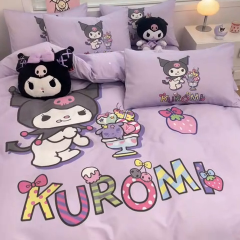 91家纺网 家纺一手货源 找家纺 暮思家居 2025新款正版授权三丽鸥大阪全棉数码印花纯棉四件套（第三批） 大版-草莓库洛米