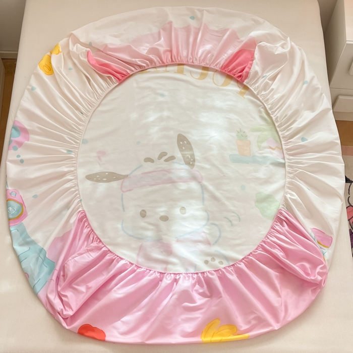 91家纺网 家纺一手货源 找家纺 暮思家居 2025新款正版授权三丽鸥大阪全棉数码印花纯棉单品床笠（第二批） A版-活力帕恰狗