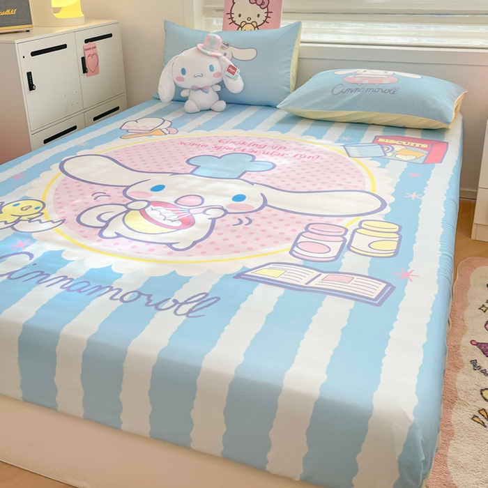 91家纺网 家纺一手货源 找家纺 暮思家居 2025新款正版授权三丽鸥大阪全棉数码印花纯棉单品床笠（第二批） A版-竖条大耳狗