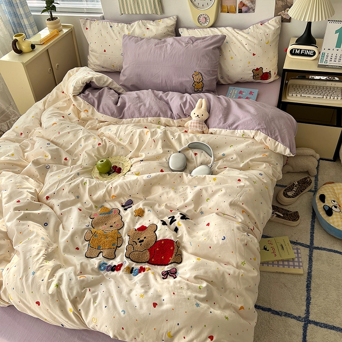 91家纺网 家纺一手货源 找家纺 原素 2025新款萌到心窝窝的毛巾绣四件套 两只小熊