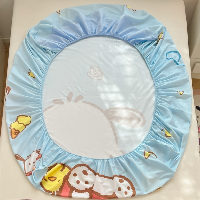 91家纺网 家纺一手货源 找家纺 暮思家居 2025新款正版授权三丽鸥大阪全棉数码印花纯棉单品床笠（第二批） A版-呆萌帕恰狗