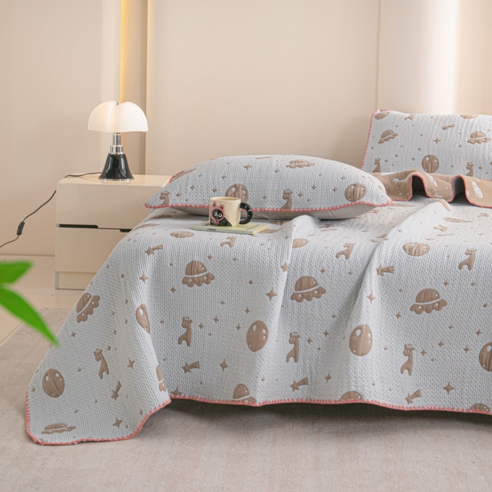 91家纺网 家纺一手货源 找家纺 手艺人2025新款A类宝宝四季全棉提花双面可铺盖床盖榻榻米炕盖炕垫盖毯AC01-AC10 AC07灰