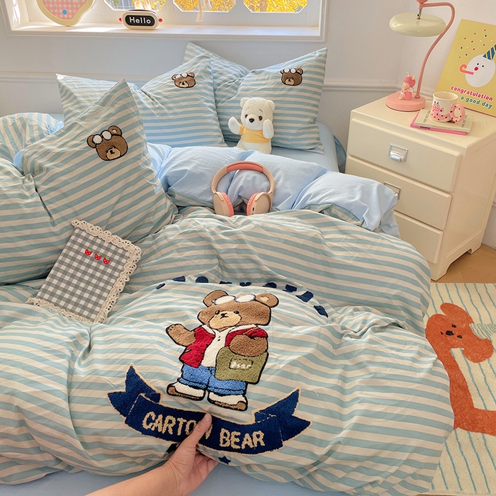 91家纺网 家纺一手货源 找家纺 优卡迪家纺馆 2025新款110克水洗棉无印风毛巾绣四件套【下载文件夹包含买家秀】 潮酷熊-水兰条