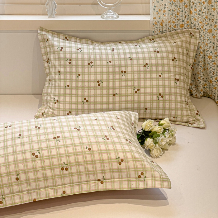 91家纺网 家纺一手货源 找家纺 2025春夏新款全棉花卉系列印花单枕套 酸甜樱桃