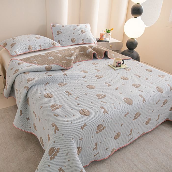 91家纺网 家纺一手货源 找家纺 手艺人2025新款A类宝宝四季全棉提花双面可铺盖床盖榻榻米炕盖炕垫盖毯AC01-AC10 AC07灰