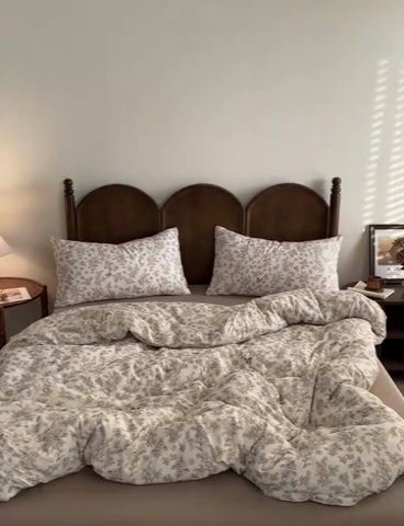 91家纺网 家纺一手货源 找家纺 2025新款A类母婴级有氧全棉纯棉双层纱纯棉印花四件套 场景二 莫奈庄园