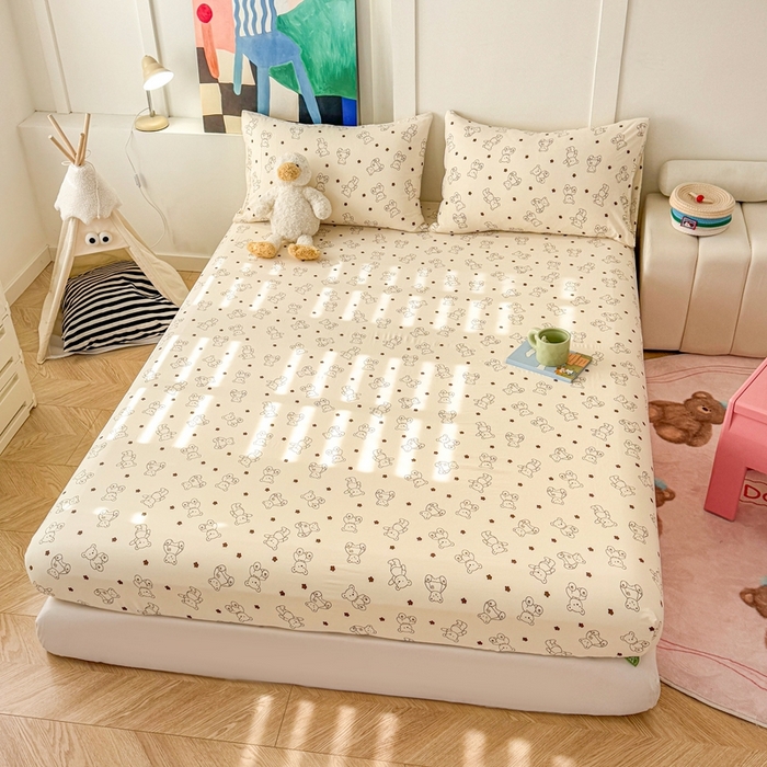 91家纺网 家纺一手货源 找家纺 温眠 2025新款A类亲肤水洗棉可爱卡通印花床笠 可爱小熊