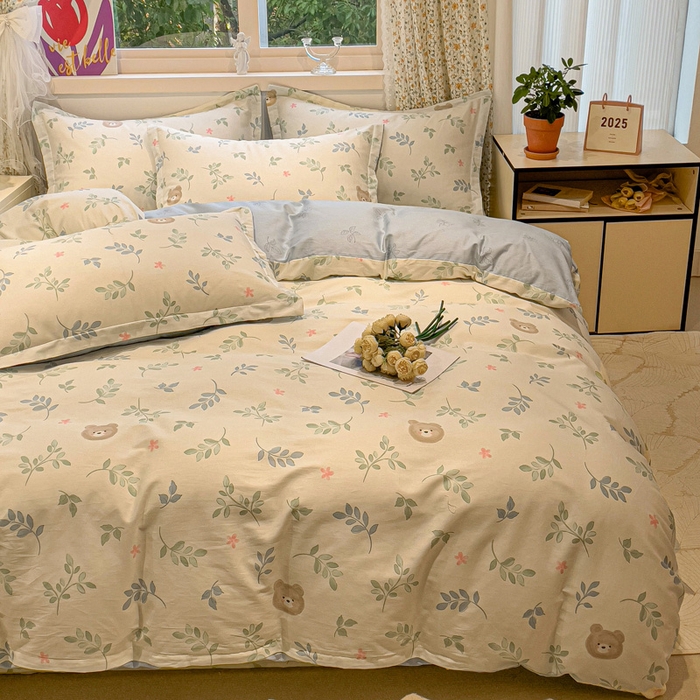 91家纺网 家纺一手货源 找家纺 2025春夏新款全棉花卉系列印花四件套 叶中萌熊