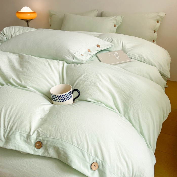 91家纺网 家纺一手货源 找家纺 库里梦家纺 2025新款水洗棉纽扣四件套学生季A类简约纯色无印风四件套 纽扣湖蓝