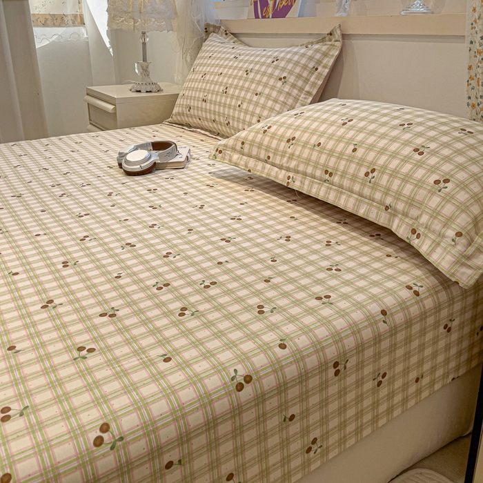 91家纺网 家纺一手货源 找家纺 2025春夏新款全棉花卉系列印花单床笠 酸甜樱桃