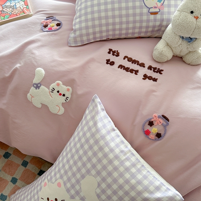 91家纺网 家纺一手货源 找家纺 美乐迪家纺 2025新款全棉毛巾绣四件套 许愿猫