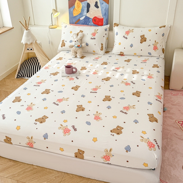 91家纺网 家纺一手货源 找家纺 温眠 2025新款A类亲肤水洗棉可爱卡通印花床笠 巴萨熊