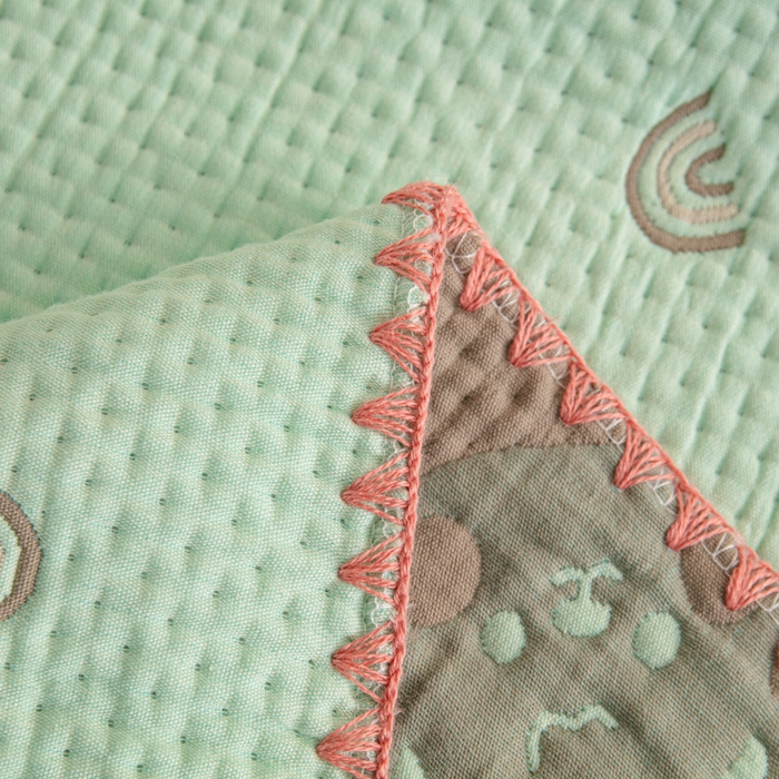 91家纺网 家纺一手货源 找家纺 手艺人2025新款A类宝宝四季全棉提花双面可铺盖床盖榻榻米炕盖炕垫盖毯AC01-AC10 AC06绿