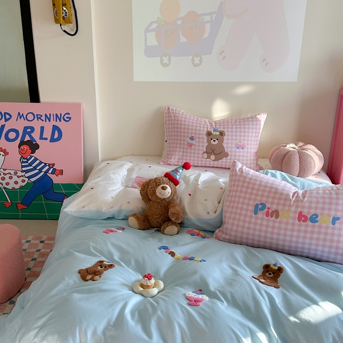 91家纺网 家纺一手货源 找家纺 美乐迪家纺 2025新款全棉毛巾绣四件套 甜品熊