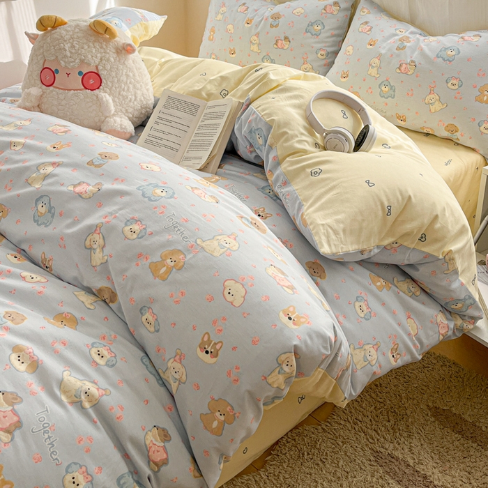 91家纺网 家纺一手货源 找家纺 西引力 2025开春新款全棉印花四件套单被套系列 狗狗家族兰