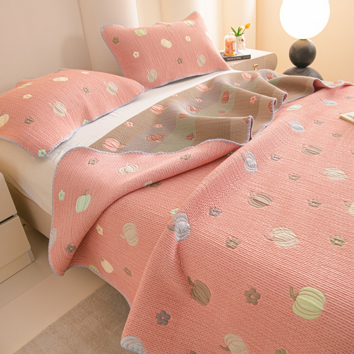 91家纺网 家纺一手货源 找家纺 手艺人2025新款A类宝宝四季全棉提花双面可铺盖床盖榻榻米炕盖炕垫盖毯AC01-AC10 AC08粉