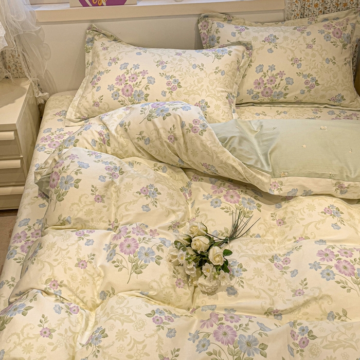 91家纺网 家纺一手货源 找家纺 2025春夏新款全棉花卉系列印花四件套 岸边花语