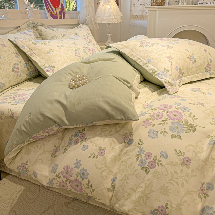 91家纺网 家纺一手货源 找家纺 2025春夏新款全棉花卉系列印花单被套 岸边花语