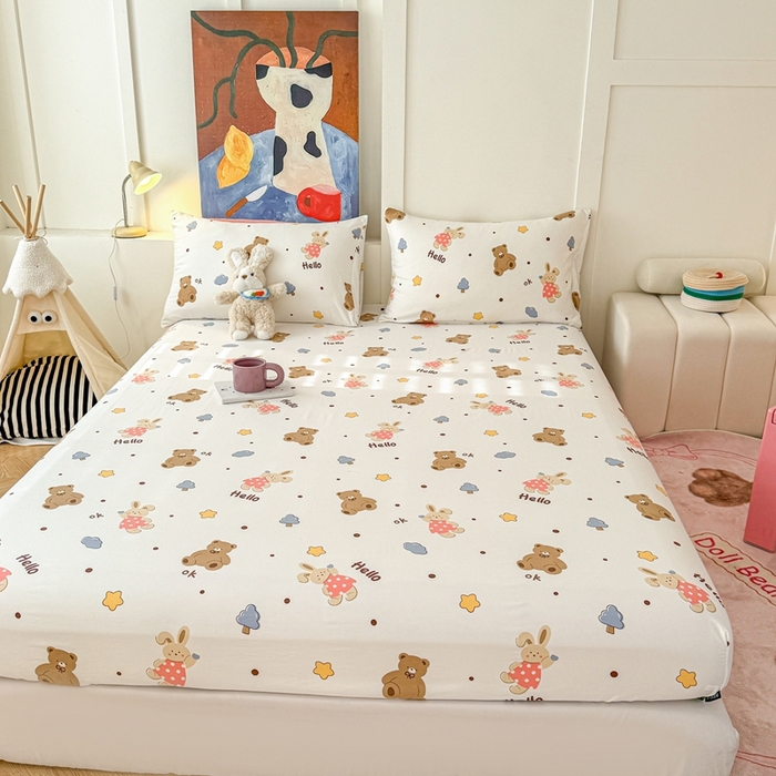 91家纺网 家纺一手货源 找家纺 温眠 2025新款A类亲肤水洗棉可爱卡通印花床笠 巴萨熊