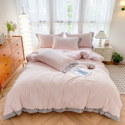 91家纺网 家纺一手货源 找家纺 库里梦家纺 2025新款贴边纽扣式纯色水洗棉四件套 贴边纽扣-少女粉