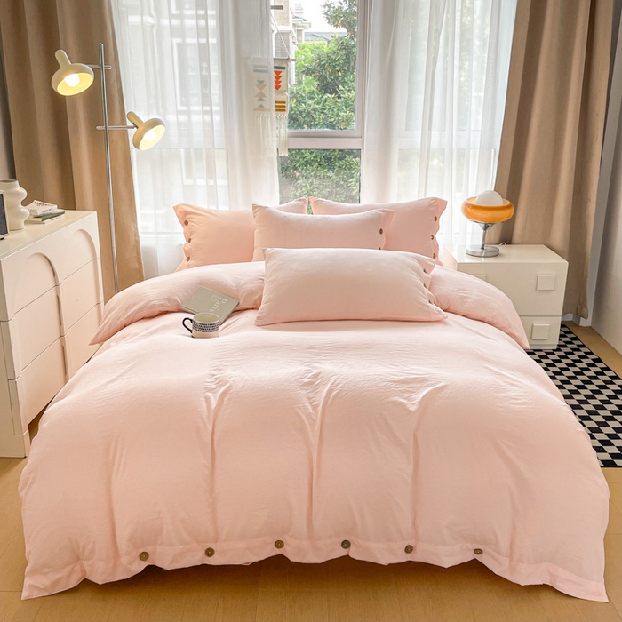 91家纺网 家纺一手货源 找家纺 库里梦家纺 2025新款水洗棉纽扣四件套学生季A类简约纯色无印风四件套 纽扣少女粉