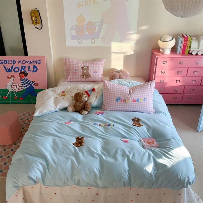 91家纺网 家纺一手货源 找家纺 美乐迪家纺 2025新款全棉毛巾绣四件套 甜品熊