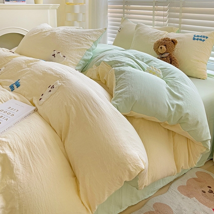 91家纺网 家纺一手货源 找家纺 韩巢家纺 2025新款超柔水洗棉小白熊毛巾绣四件套-（提供卖家秀） 小白熊奶黄绿