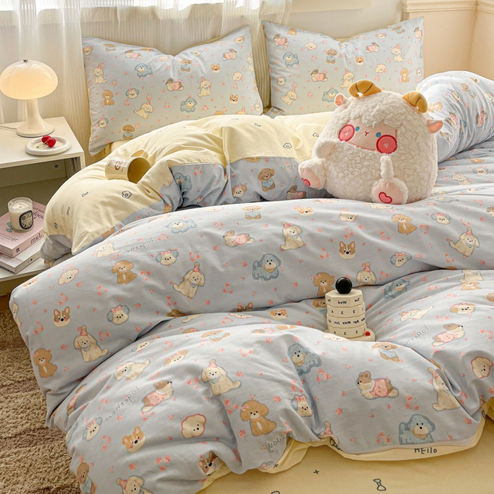 91家纺网 家纺一手货源 找家纺 西引力 2025开春新款全棉印花四件套单被套系列 狗狗家族兰