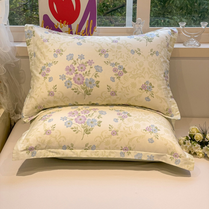 91家纺网 家纺一手货源 找家纺 2025春夏新款全棉花卉系列印花单枕套 岸边花语