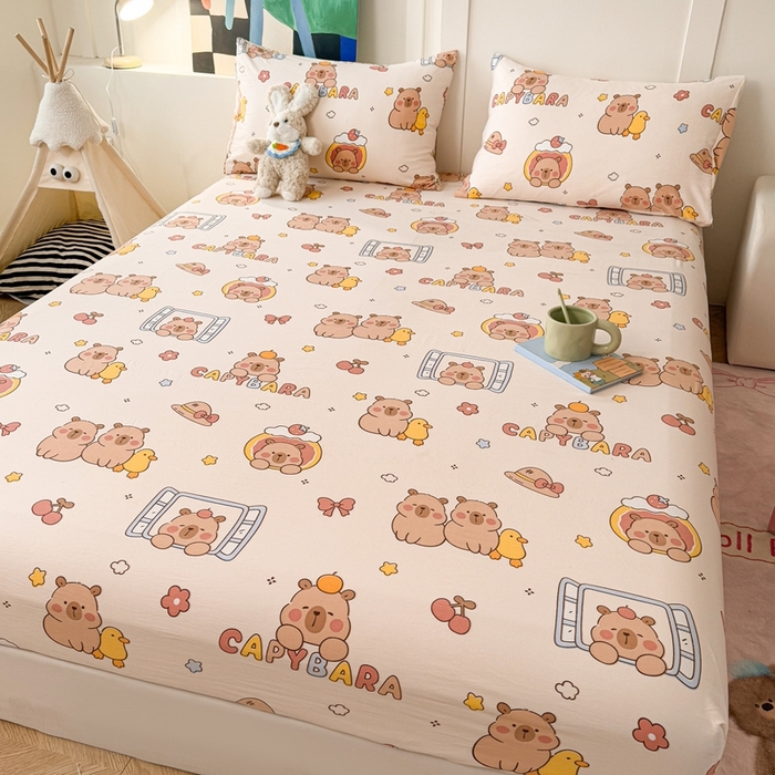 91家纺网 家纺一手货源 找家纺 温眠 2025新款A类亲肤水洗棉可爱卡通印花床笠 卡皮巴拉