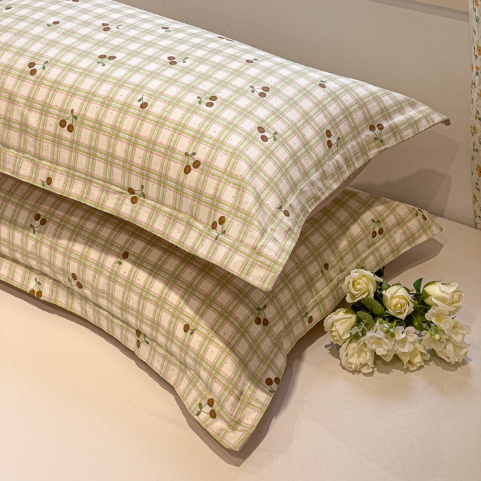 91家纺网 家纺一手货源 找家纺 2025春夏新款全棉花卉系列印花单枕套 酸甜樱桃