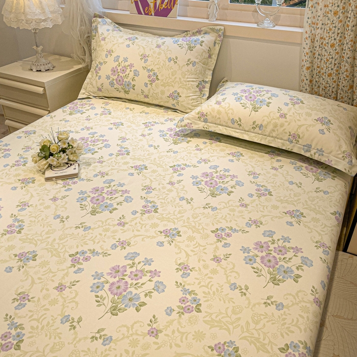 91家纺网 家纺一手货源 找家纺 2025春夏新款全棉花卉系列印花床单 岸边花语