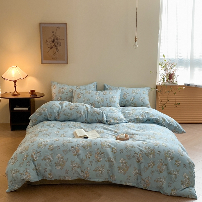 91家纺网 家纺一手货源 找家纺 2025新款A类母婴级有氧全棉纯棉双层纱纯棉印花四件套 场景一 澜月