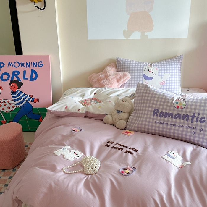 91家纺网 家纺一手货源 找家纺 美乐迪家纺 2025新款全棉毛巾绣四件套 许愿猫