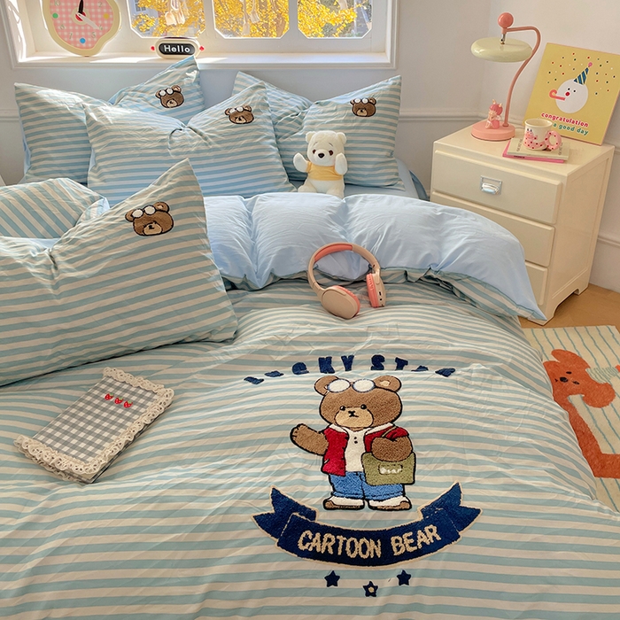 91家纺网 家纺一手货源 找家纺 优卡迪家纺馆 2025新款110克水洗棉无印风毛巾绣四件套【下载文件夹包含买家秀】 潮酷熊-水兰条