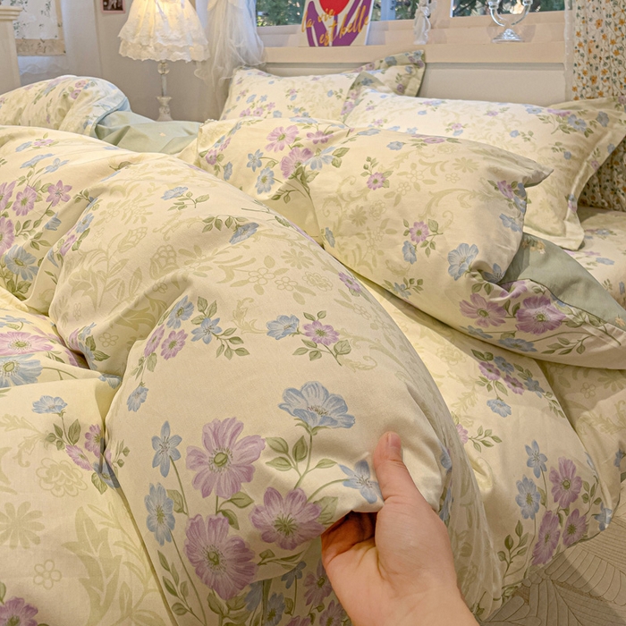 91家纺网 家纺一手货源 找家纺 2025春夏新款全棉花卉系列印花四件套 岸边花语