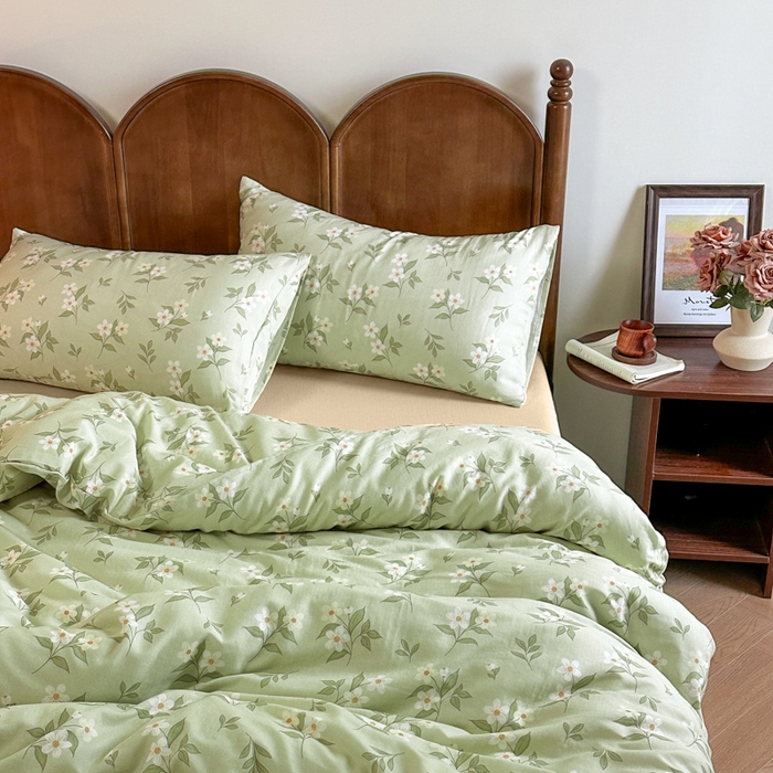 91家纺网 家纺一手货源 找家纺 2025新款A类母婴级有氧全棉纯棉双层纱纯棉印花四件套 场景二 茉莉青提