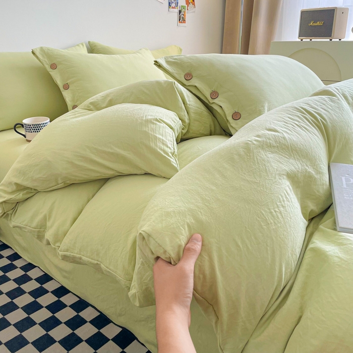 91家纺网 家纺一手货源 找家纺 库里梦家纺 2025新款水洗棉纽扣四件套学生季A类简约纯色无印风四件套 纽扣芥末绿