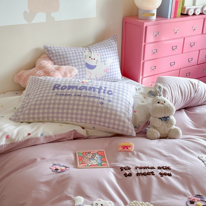 91家纺网 家纺一手货源 找家纺 美乐迪家纺 2025新款全棉毛巾绣四件套 许愿猫