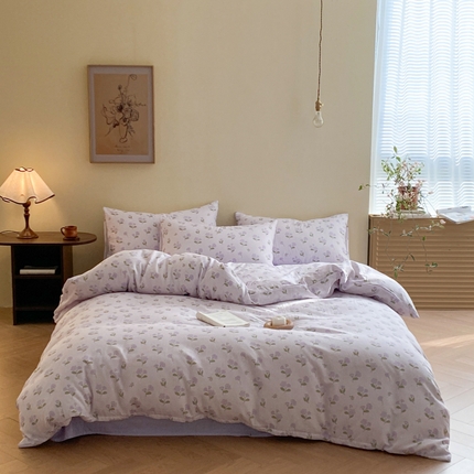 2025新款A类母婴级有氧全棉纯棉双层纱纯棉印花四件套 场景一 小苍兰