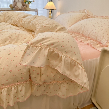 91家纺网 家纺一手货源 找家纺 （总）盼季家纺 2025新款公主风花边小清新水洗棉床上四件套床单被套床裙三件套-风格一