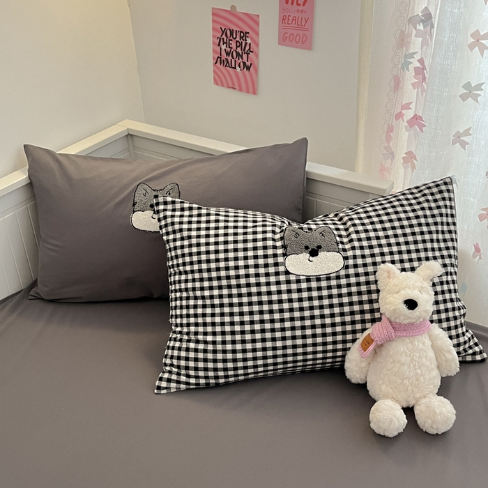 91家纺网 家纺一手货源 找家纺 呗旺鹿 2025新款A类全棉色织水洗棉毛巾绣系列四件套 雪纳瑞