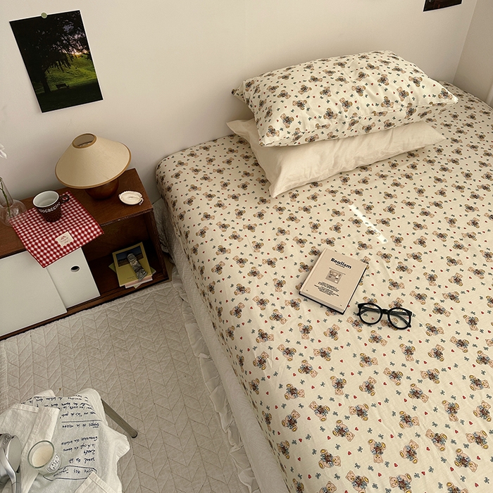 91家纺网 家纺一手货源 找家纺 尺素 2025新款ins风小红书系列单床笠 爱心小熊