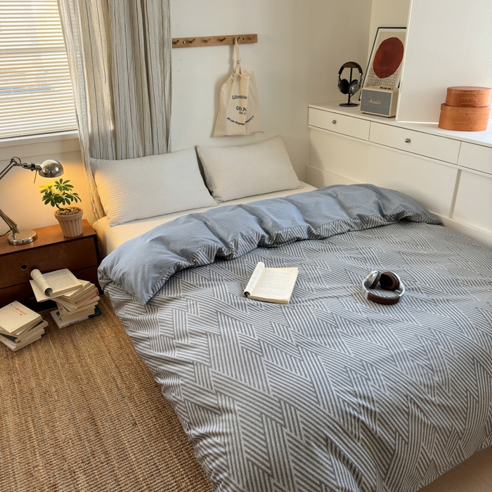 91家纺网 家纺一手货源 找家纺 清雅福2025全棉13372极简风四件套 线韵时尚