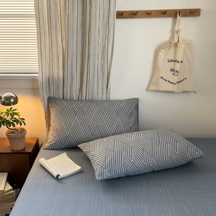 91家纺网 家纺一手货源 找家纺 清雅福2025全棉13372极简风四件套 线韵时尚