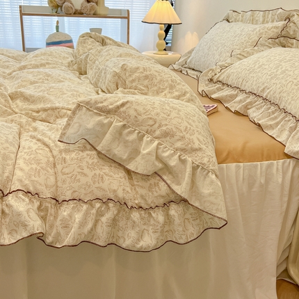 91家纺网 家纺一手货源 找家纺 （总）盼季家纺 2025新款公主风花边小清新水洗棉床上四件套床单被套床裙三件套-风格一