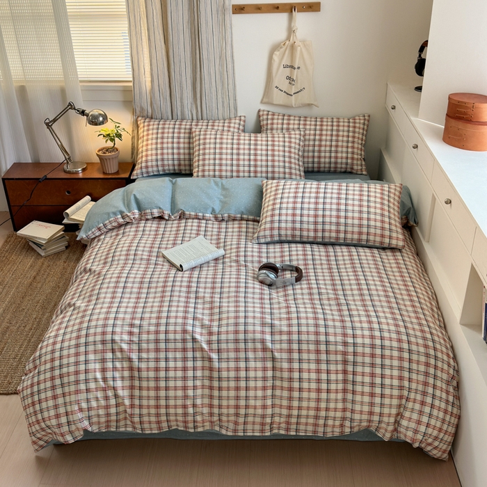 91家纺网 家纺一手货源 找家纺 清雅福2025全棉13372极简风四件套 绯羽格-红