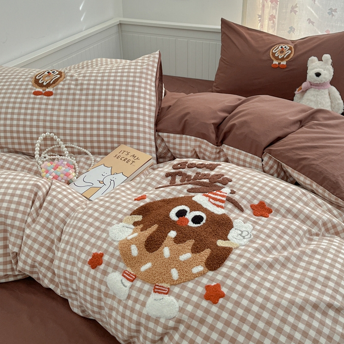 91家纺网 家纺一手货源 找家纺 呗旺鹿 2025新款A类全棉色织水洗棉毛巾绣系列四件套 甜甜圈